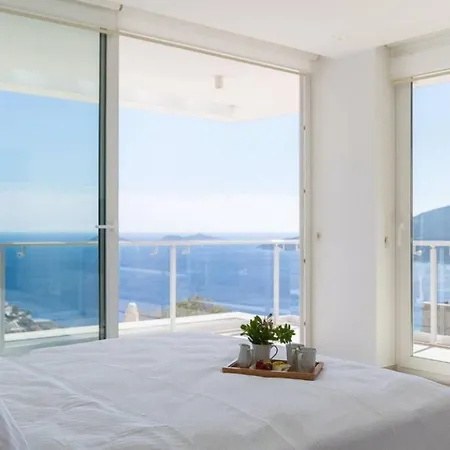 Seaview 3 Bedroom 1075