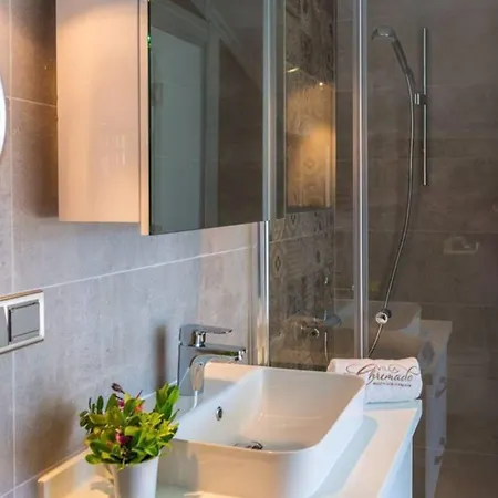 فيلة Seaview 3 Bedroom 1075 *