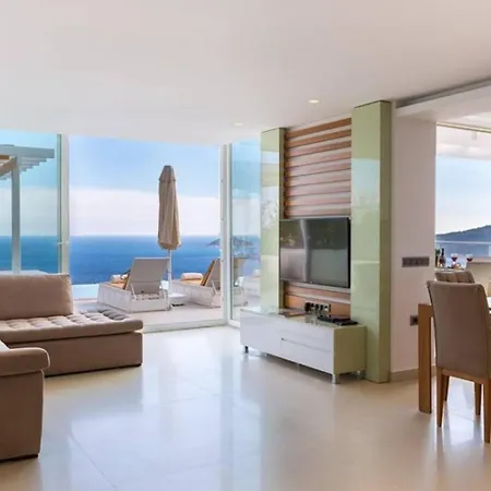 Seaview 3 Bedroom 1075 * كالكان